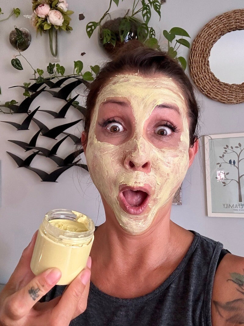 Turmeric + Vitamin C Brightening Clay Mask